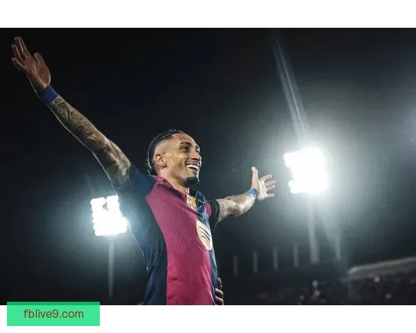 2025年金球奖最新榜单出炉拉菲尼亚领跑萨拉赫莱万紧随其后三强格局成型